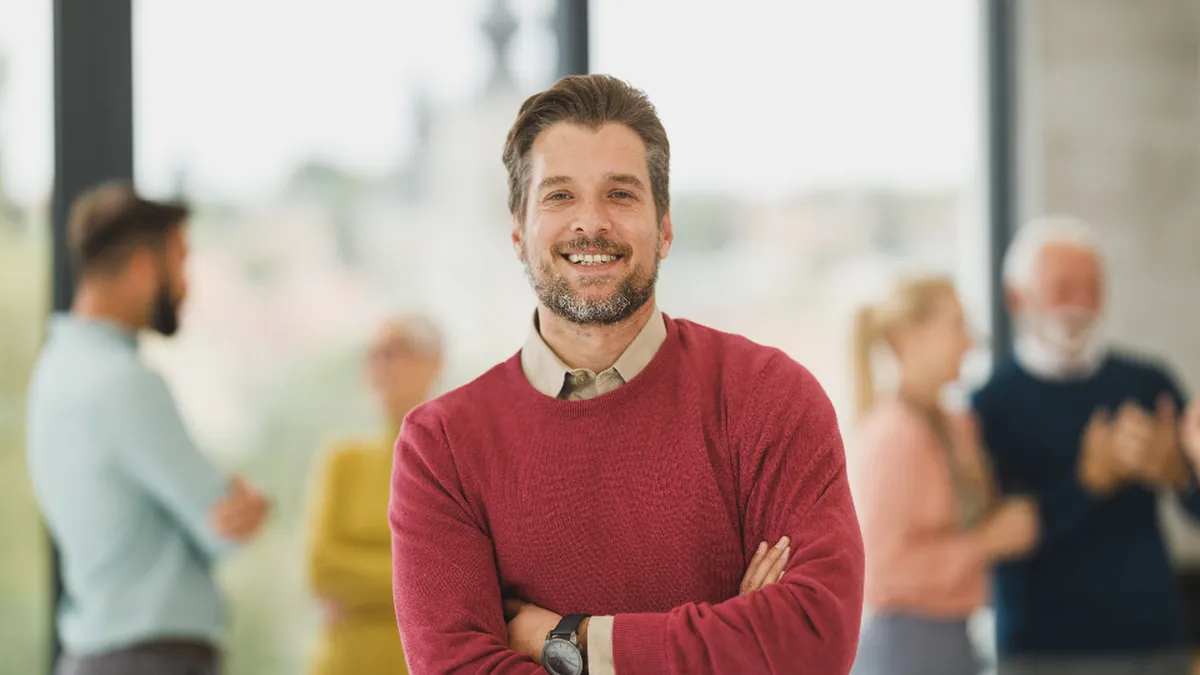 Confident veteran professional ready for a job interview, interview tips from Dworo.io